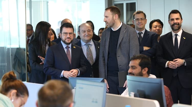 L’empresa catalana IDEADED obre a Viladecans la sala blanca de semiconductors privada més gran del sud d’Europa
