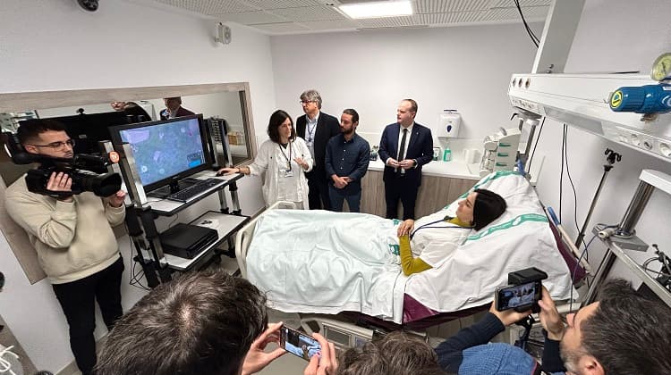 L’empresa catalana Eodyne Systems crea un dispositiu de realitat virtual per reduir el temps de recuperació de pacients a les UCI