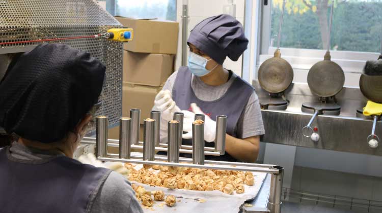 L’empresa d’economia social El Rosal comença a exportar amb la introducció de les seves galetes a 25 botigues de Bèlgica 