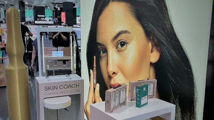L’empresa catalana MartiDerm crea un mirall intel·ligent que proposa un tractament cosmètic de cura de la pell personalitzat