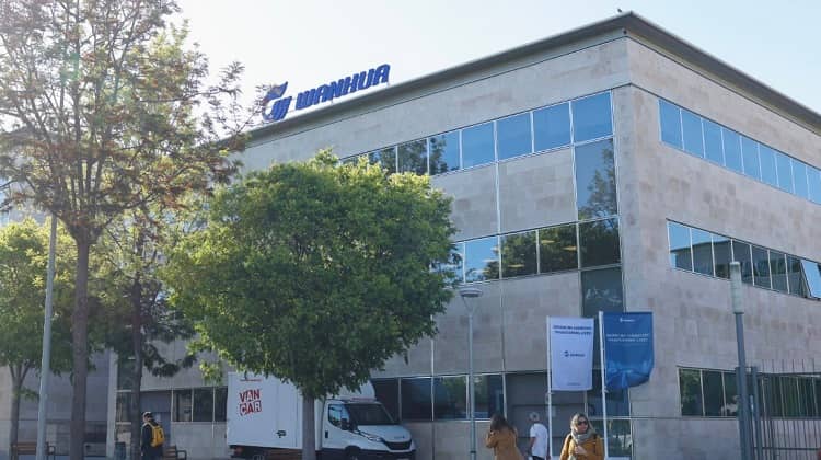 La multinacional química xinesa Wanhua obre el seu nou centre d’innovació a Catalunya i crea 30 llocs de treball