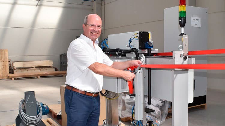 La multinacional Lang Laser inaugura al Bages la seva primera fàbrica fora d’Alemanya