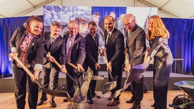 L’empresa nord-americana Elian posa la primera pedra de l’ampliació de la seva planta de proteïna vegetal al Port de Barcelona