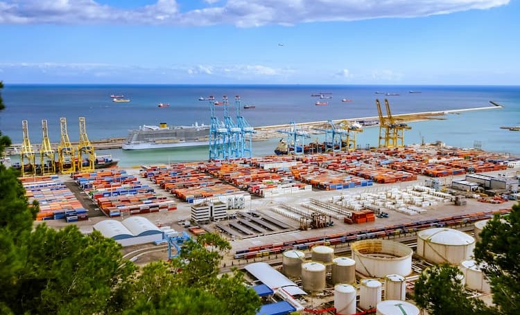 Les exportacions catalanes baten un nou rècord històric el 2025 i superen per tercer any consecutiu els 100.000 milions d’euros