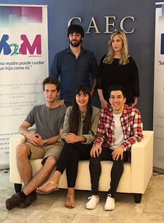 ACCIÓ - Mom2mom.cat