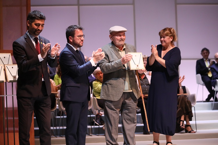 Lliurament de la Creu de Sant Jordi a Josep Espunyes